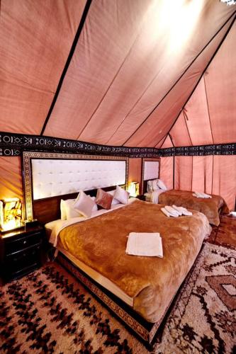 room-in-camp-sahara-desert